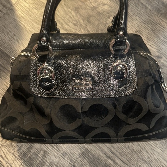 Coach Black Leather Satchel with Versatile Design - Picture 1 of 8